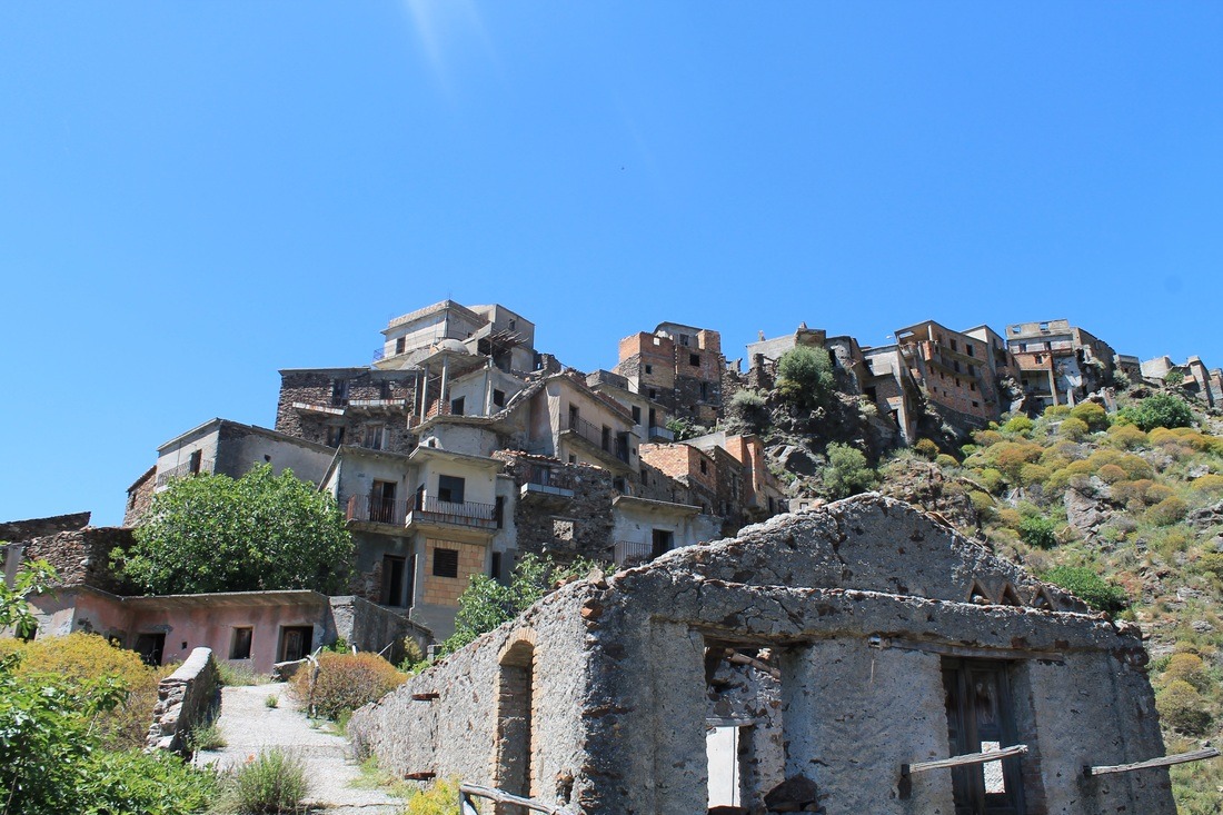 Roghudi Vecchio | Explore Calabria | Italy Travel Guide | iitaly